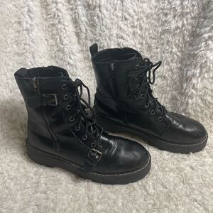 Wild Pair Arriele Black faux leather lace up boots Lug Sole Side-Zipper SZ11M